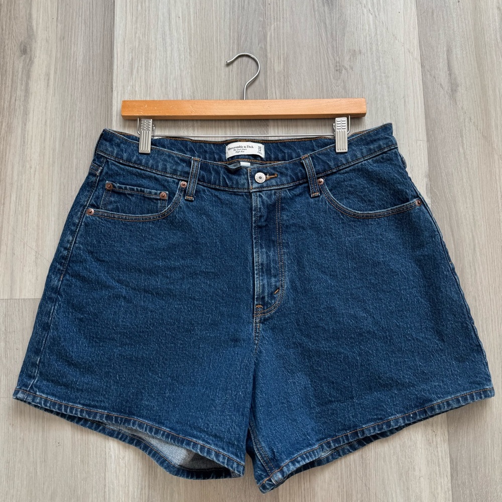 Abercrombie & Fitch Dad Shorts